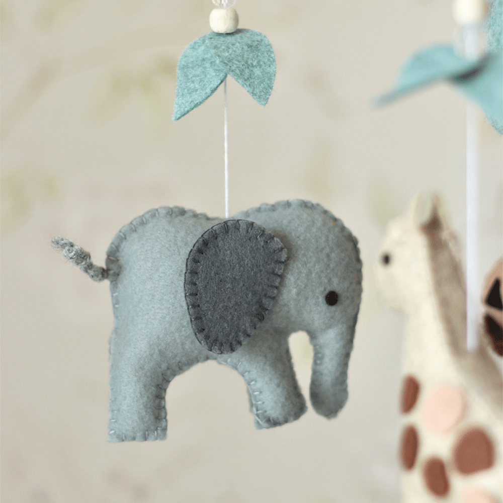 Safari Felt Mobile