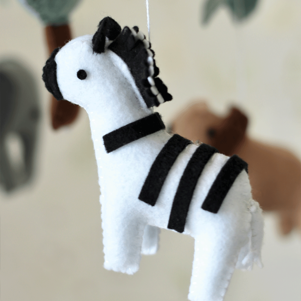 Safari Felt Mobile